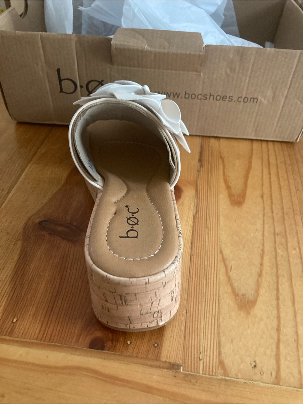 b.o.c. Cream Floral Cork Wedge Slide - Picture 2 of 10